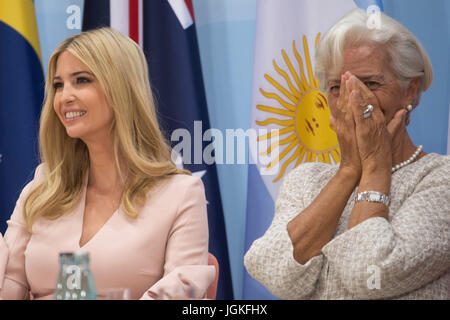 Ivanka Trump (links) und internationalen monetären Fonds Managing Director Christine Lagarde besuchen den Start von der Weltbank Entrepreneurship-Anlage Fraueninitiative am Rande des G20-Gipfels in Hamburg. Stockfoto