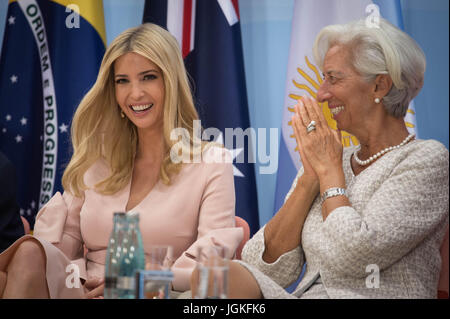 Ivanka Trump (links) und internationalen monetären Fonds Managing Director Christine Lagarde besuchen den Start von der Weltbank Entrepreneurship-Anlage Fraueninitiative am Rande des G20-Gipfels in Hamburg. Stockfoto