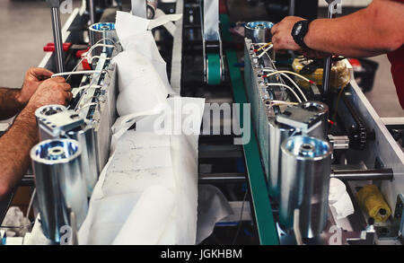 Abstrakte Komposition der Herstellung von industrieller Maschinen für die Verpackung. Stockfoto