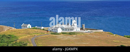 RS 2807. Hintergründe; Farben; Farben; Anzeige; Durlston Head Lighthouse, Swanage, Dorset, UK. Stockfoto