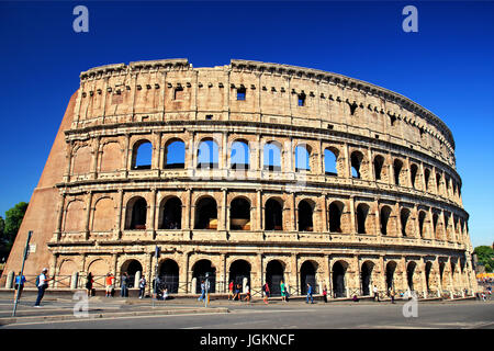 Das Kolosseum ("Colosseo"), auch bekannt als das "flavische Amphitheater"), Rom, Italien Stockfoto
