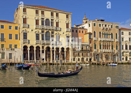 Europa, Italien, Venedig, Canale Grande, Boot, Boote, Brücke, Gondel, Gondeln, Stadt, Lane, Gassen, Panorama, Stadtzentrum, Gondoliere, Tag, Tageslicht, Stockfoto