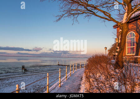 Europa, die Bundesrepublik Deutschland, Niedersachsen, Dangast, Varel, jade, Butjenter, Winter, Saison, Skulptur, Eis, Health Resort Haus, footbri Stockfoto