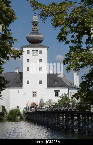 Schloss? Orth in der Salzkammer-Eigenschaft Traunsee, Gmunden, Oberösterreich? Sterreich - Schloss Orth in Salzlake Traunsee, Österreich, Oberösterreich, Salz Stockfoto