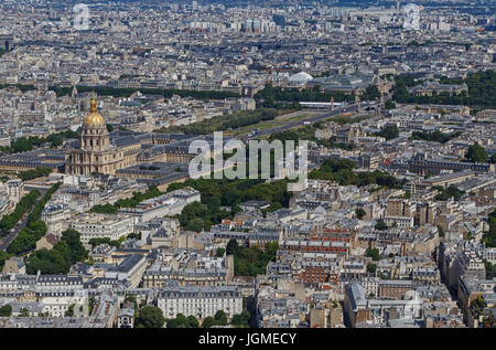 Luftbild auf Bezirk Invalides in Paris Stockfoto