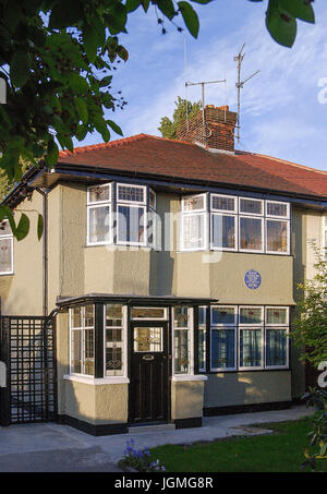 Lennons Haus auf Menlove Avenue in Allerton Liverpool. Lennons Haus auf Menlove Avenue in Allerton Liverpool. Stockfoto