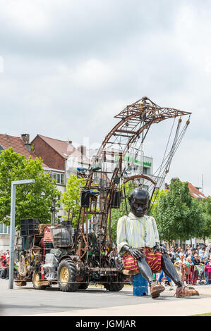 Belgien, Antwerpen, De Reuzen - The Giants von Royal de Luxe - Zomer van Antwerpen 2015 Stockfoto