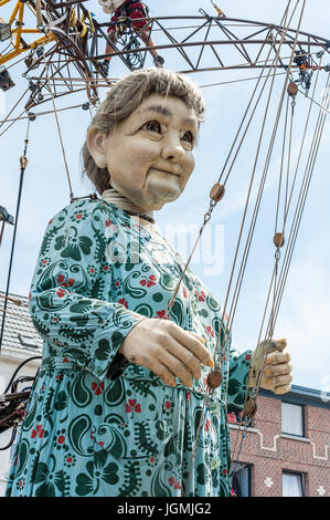 Belgien, Antwerpen, De Reuzen - The Giants von Royal de Luxe - Zomer van Antwerpen 2015 Stockfoto