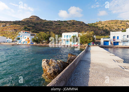 Milos, Griechenland, 17. Mai 2017: Klima, schöne Dorf liegt in der Nähe von Tripiti, auf der Seite der Golf von Milos. Kykladen, Griechenland. Stockfoto