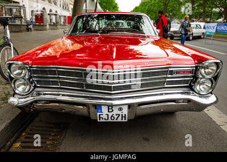 BERLIN - 17. Juni 2017: Full-size Car Ford Galaxie 500 / XL, 1967. Classic Days Berlin 2017. Stockfoto