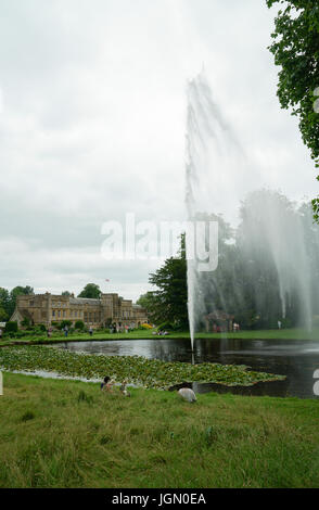 Forde Abtei Millenniums-Brunnen -1 Stockfoto