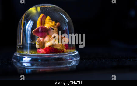 Ganesha im Glas Stockfoto