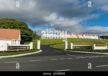 Turnberry, Scotland, UK - 4. August 2016: Der Haupteingang zum Trump Turnberry, ein luxuriöses Hotel an der Westküste Schottlands. Stockfoto