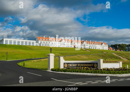 Turnberry, Scotland, UK - 4. August 2016: Der Haupteingang zum Trump Turnberry, ein luxuriöses Hotel an der Westküste Schottlands. Stockfoto
