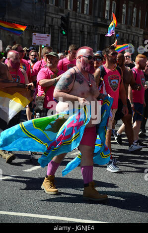 London, UK. 8. Juli 2017. London Gay Pride parade 2017 Credit: JOHNNY ARMSTEAD/Alamy Live News Stockfoto