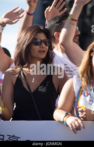 London, UK. 8. Juli 2017. LGBT-Gemeinschaft genießen-Parade in London Credit: Jjphotographic/Alamy Live-Nachrichten Stockfoto