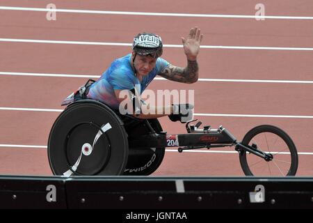 Stratford, UK. 9. Juli 2017. David Weir winkt der Menge nach seiner Lst-Rennen. Jubiläumsspiele. IAAF Diamond League. London-Olympia-Stadion. Queen Elizabeth Olympic Park. Stratford. London. VEREINIGTES KÖNIGREICH. 07.09.2017. Bildnachweis: Sport In Bilder/Alamy Live-Nachrichten Stockfoto