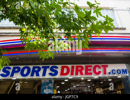 Direkte Sportgeschäft in der Oxford Street, London Stockfoto