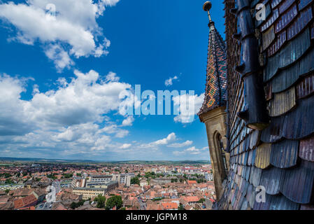 Blick vom lutherischen Kathedrale der Heiligen Maria im historischen Zentrum von Sibiu Stadt der Region Transsilvanien, Rumänien Stockfoto