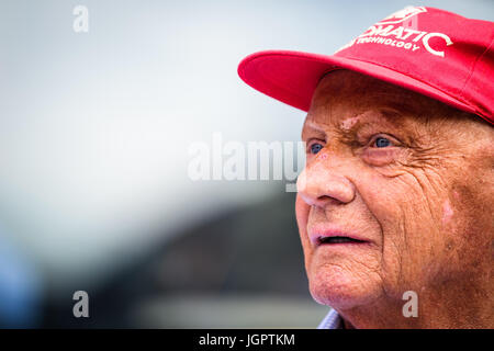 Spielberg, Österreich. 9. Juli 2017. Ehemalige Formel 1-Fahrer und drei Mal Weltmeister Niki Lauda Österreich vor dem österreichischen Grand Prix Formel 1 Rennen auf dem Red Bull Ring in Spielberg, Österreich am 9. Juli 2017 gesehen wird. Bildnachweis: Jure Makovec/Alamy Live-Nachrichten Stockfoto