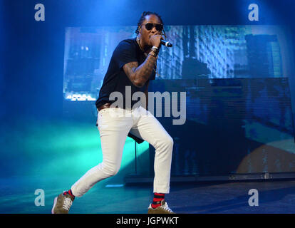 Milwaukee, Wisconsin, USA. 8. Juli 2017. Rapper Zukunft tritt bei Henry Maier Festival Park beim Sommerfest in Milwaukee, Wisconsin. Ricky Bassman/Cal Sport Media/Alamy Live-Nachrichten Stockfoto