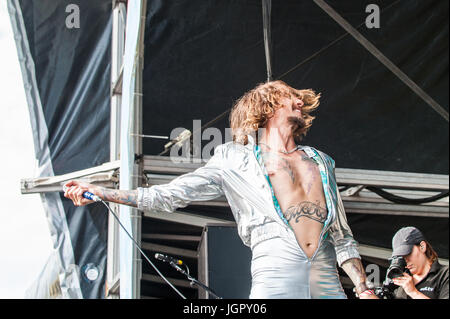 Coventry, Vereinigtes Königreich. 9. Juli 2017.  Das jährliche Musikfestival von Coventry Godiva fand über das Wochenende mit Menschenmassen für die Dauer des Festivals teilnehmen.  Das Festival beendet Sonntag Abend mit The Darkness als Headliner.  Bildnachweis: Andy Gibson/Alamy Live-Nachrichten. Stockfoto