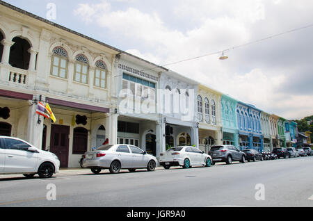 PHUKET - 3. MAI : Bauen, Chinesisch-portugiesische Architektur, in der Altstadt von Phuket erhalten historische Geschichten über Handel und Architektur im Süden von Tha Stockfoto