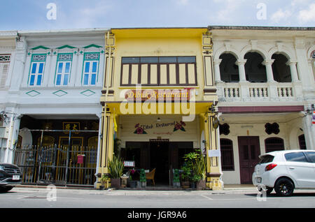 PHUKET - 3. MAI : Bauen, Chinesisch-portugiesische Architektur, in der Altstadt von Phuket erhalten historische Geschichten über Handel und Architektur im Süden von Tha Stockfoto