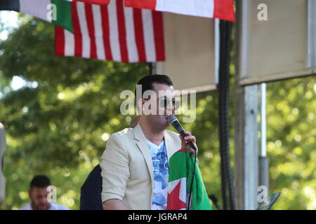 Brooklyn, USA. 9. Juli 2017. Der 15. jährlichen arabisch-amerikanische Festival fand in Bay Ridge, Brooklyn, Zeichnung zusammen mehrere hundert Familien, Musik, Tanz & nahöstliche Speisen zu genießen. Bildnachweis: Andy Katz/Pacific Press/Alamy Live-Nachrichten Stockfoto