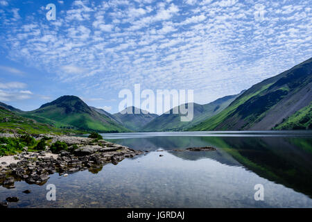 Blick in Richtung große Giebel und Wasdale Head an der Seite von Wast Wasser, Lake District, England, UK Stockfoto