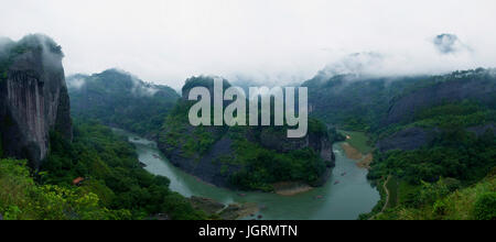 Neun-Bent River-rafting in Wuyishan Montains, China Stockfoto