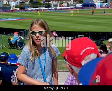 Die Menge an Frauen International Cricket an Bristol, Gloucestershire, England UK Stockfoto