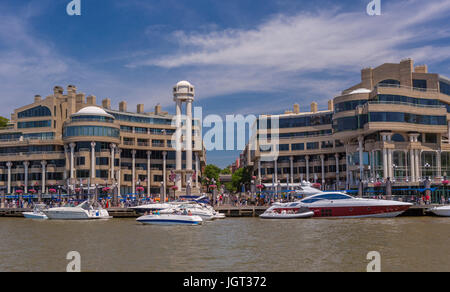 WASHINGTON, DC, USA - The Washington Harbour, eine Entwicklung auf dem Potomac River In Georgetown. Stockfoto