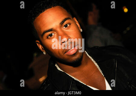 Sänger Bobby Valentino kommt für BMI Urban Awards Wilshire Theatre Beverly Hills. Stockfoto