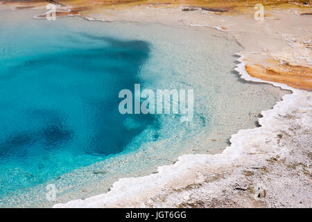 Detail der Silex-Frühling in der Lower Geyser Basin aus Fountain Paintpot Trail, Yellowstone-Nationalpark Stockfoto