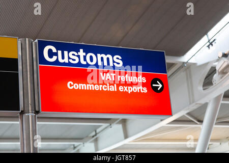 Zoll- und Mehrwertsteuer Rückerstattung Zeichen Heathrowcrime Flughafen Stockfoto