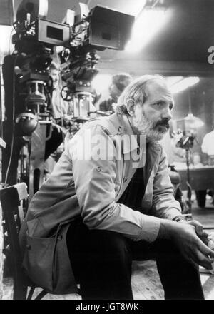 Carlito's Way Jahr: 1993 USA Regie: Brian De Palma Brian De Palma Shooting Bild.  Es ist verboten, das Foto aus dem Kontext der Promotion des Films zu reproduzieren. Es muss die Filmgesellschaft und/oder der Fotograf von zugewiesen oder von autorisierten / erlaubt am Set von der Filmgesellschaft gutgeschrieben werden. Nur für redaktionelle Nutzung. Photo12 gewährt keine Persönlichkeitsrechte der Personen vertreten. Stockfoto