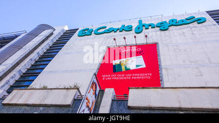 Riesige Kaufhaus in Lissabon die spanische Firma El Corte Ingles Stockfoto