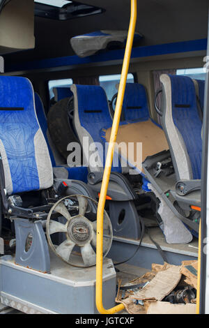 Innenansicht des After-Unfallauto am Parkplatz. Stockfoto