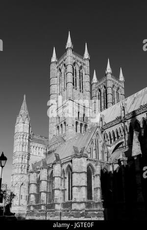 Herbstfärbung über Lincoln Kathedrale, Lincoln City, Grafschaft Lincolnshire, England, UK Stockfoto