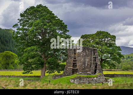 Dun Telve Broch in der Nähe von Glenelg, zeigt Eisenzeit Trockenmauern hohl doppelwandigen Struktur, Ross und Cromarty, Schottisches Hochland, Schottland Stockfoto