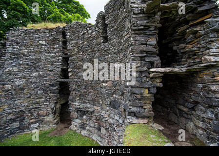 Dun Troddan Broch in der Nähe von Glenelg, zeigt Eisenzeit Trockenmauern hohl doppelwandigen Struktur, Ross und Cromarty, Schottisches Hochland, Schottland Stockfoto