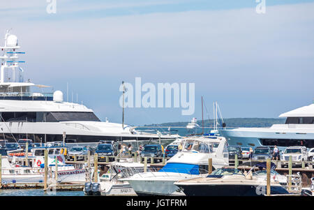 belebten Hafen in Sag Harbor, New York Stockfoto