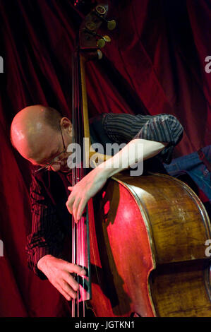 Jam-Session im jazz-Club Tygmont in Warschau, Polen Stockfoto