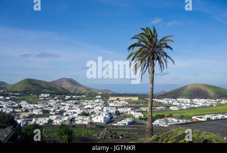 Typische cabnarian white cube Häuser im Dorf Uga, Insel Lanzarote, Kanarische Inseln, Spanien, Europa Stockfoto