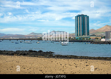 Grand Hotel am Strand, mit 17 Speicher, das höchste Gebäude in Arrecife, Lanzarote, Kanarische Inseln, Spanien, Europa Stockfoto