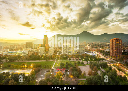 Region Metropolitana, Santiago, Chile - Parque Araucano, einem Park im Zentrum von Las Condes Bezirk, die wohlhabendste Finanz- und Resid Stockfoto