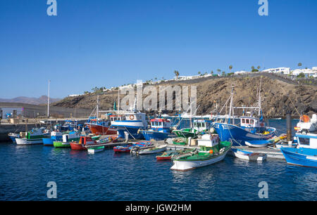 Fischerhafen La Tinosa bei Puerto del Carmen, Lanzarote, Kanarische Inseln, Spanien, Europa Stockfoto