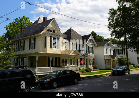 Lackierten Schindeln Häuser in Westminster, Carroll County, Maryland, USA Stockfoto