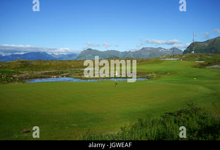 Golfplatz Lofoten Links auf Insel Gimsoya zwischen Hov und Saupstad, Lofoten, Norwegen Stockfoto